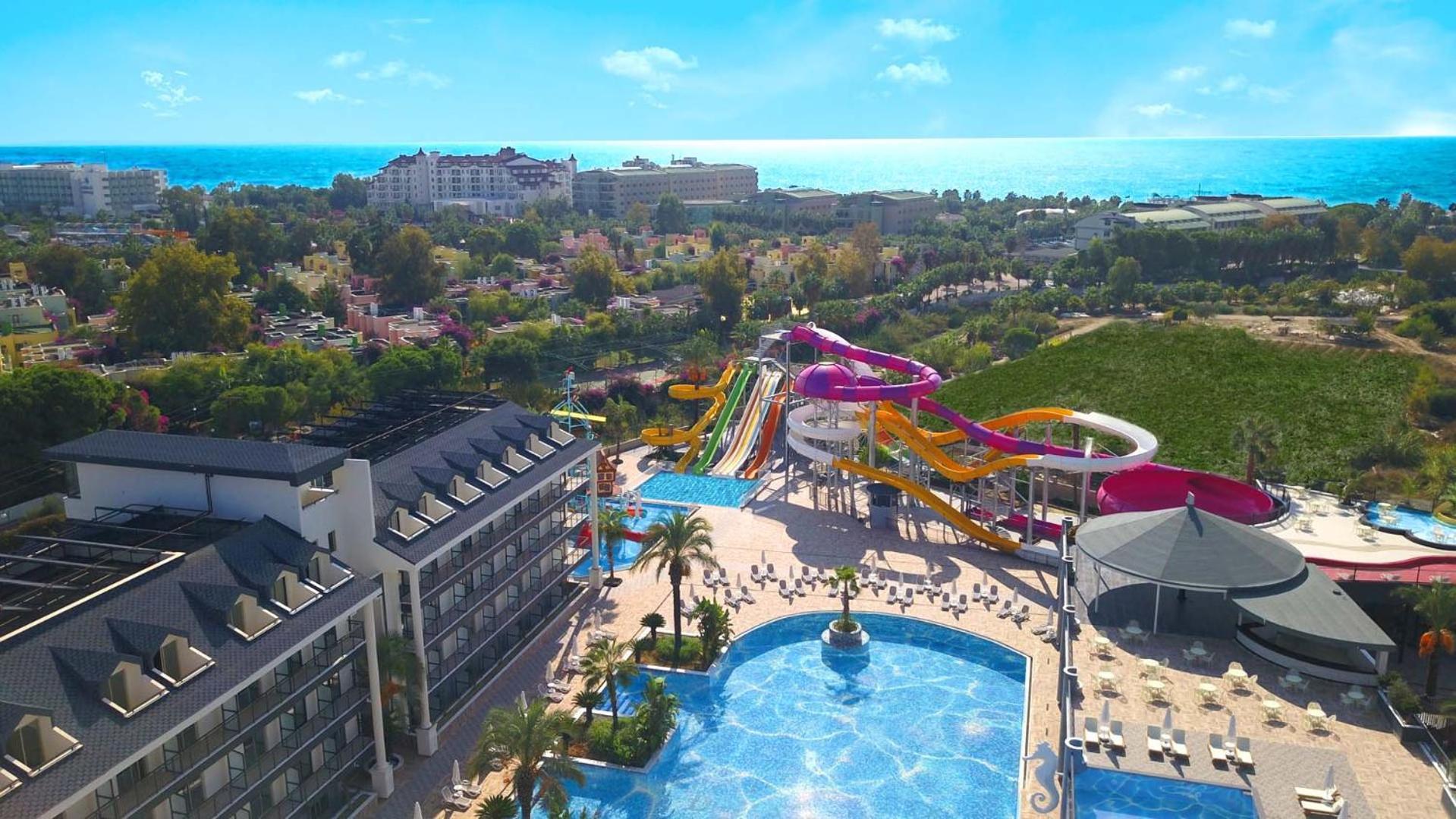 Dream World Palace Colakli Luaran gambar