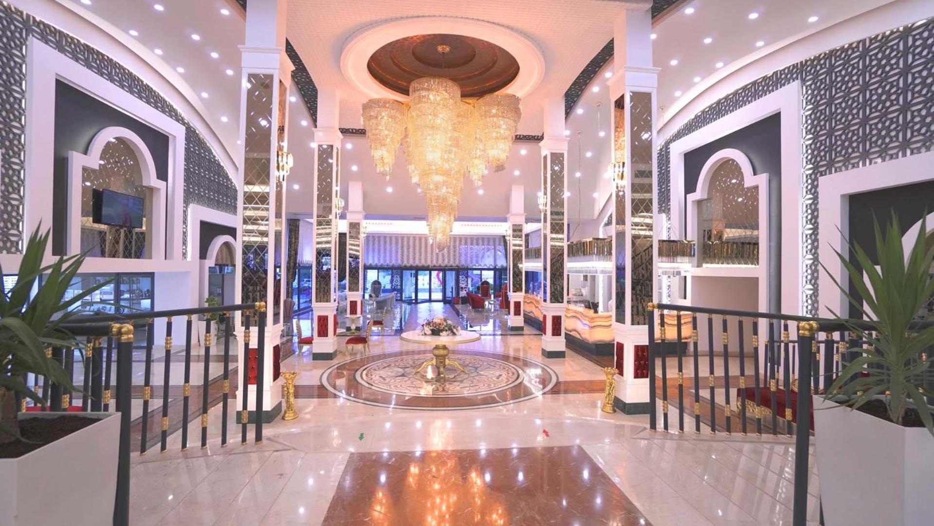 Dream World Palace Colakli Luaran gambar